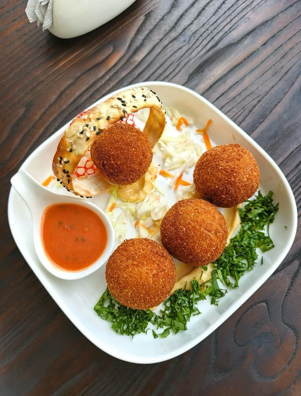 Restaurant & Bar
